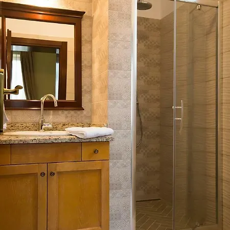 Luxury La Апартаменти *